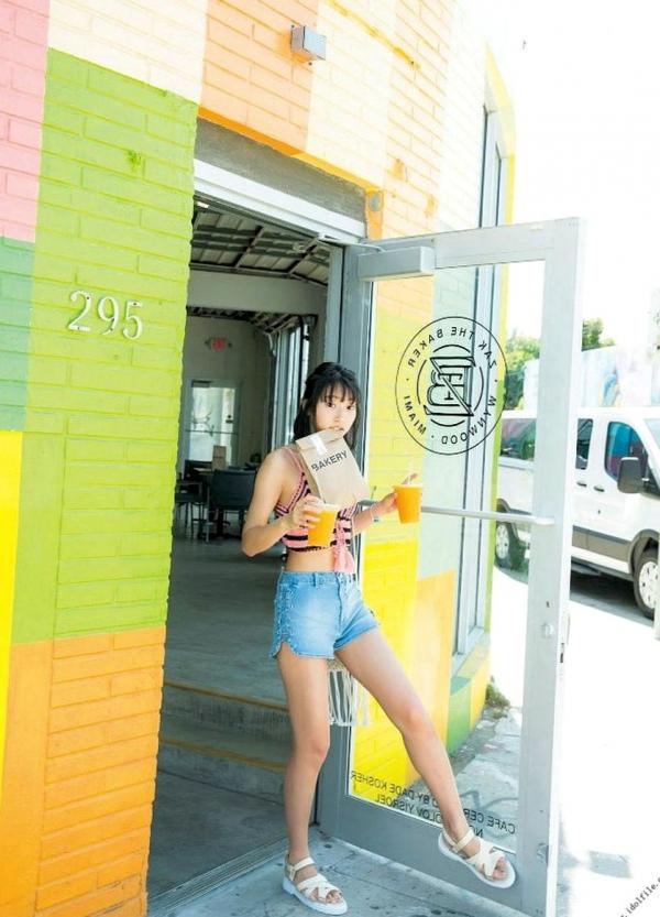 武田玲奈   武田玲奈2nd写真集「rena」高清套图：清纯少女泳装泳池私房与纽约街拍第14张图片