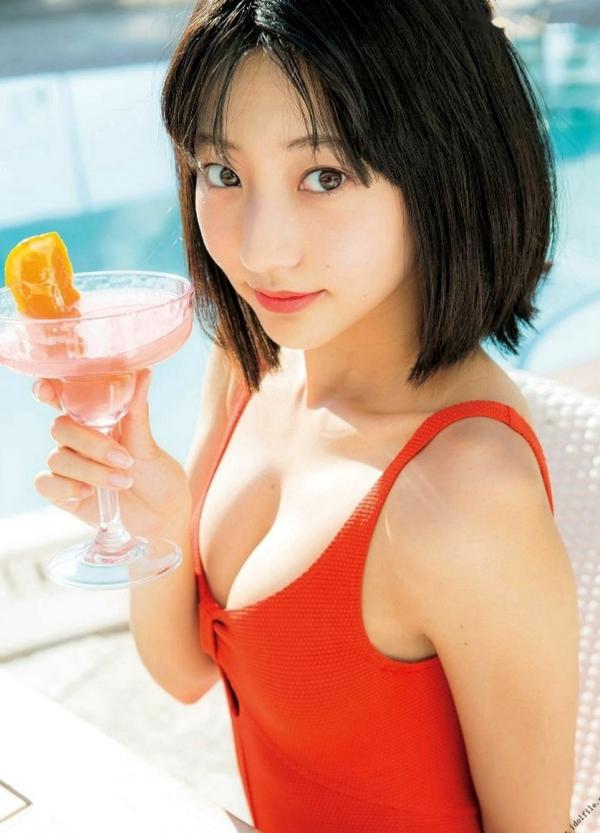 武田玲奈   武田玲奈2nd写真集「rena」高清套图：清纯少女泳装泳池私房与纽约街拍第17张图片