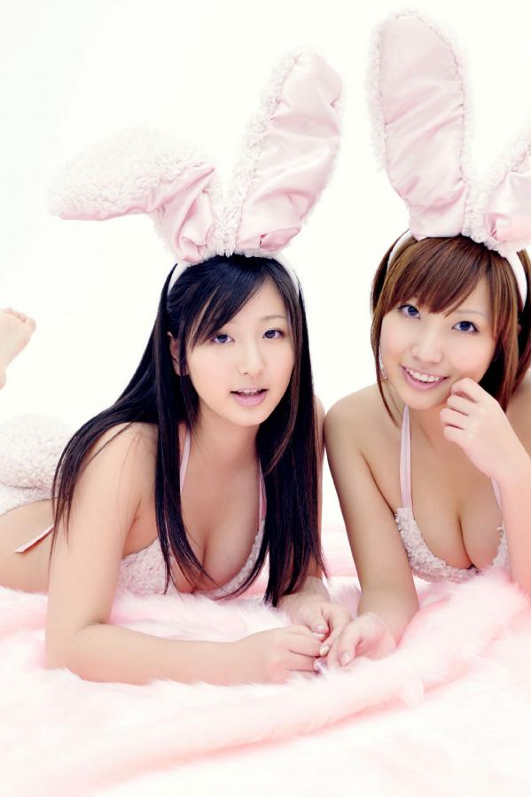 夏垣佳奈  夏垣佳奈、村上友梨-[Bomb.TV]高清写真图套图写真图集Mimi Girls2011-01第28张图片