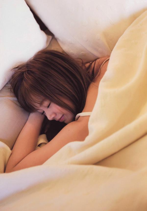 新垣里沙   PB写真集_新垣里沙《happygirl》街拍时尚与度假休闲美拍，尽显清纯治愈系女神活力[86P]第35张图片