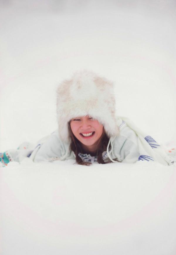 新垣里沙   PB写真集_新垣里沙《happygirl》街拍时尚与度假休闲美拍，尽显清纯治愈系女神活力[86P]第72张图片