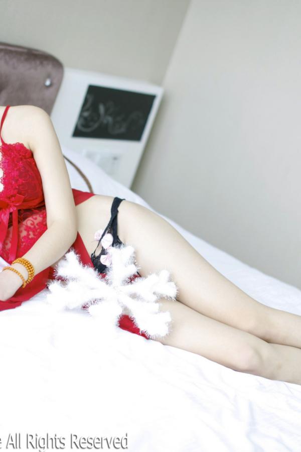 谢忱倬   谢忱倬-《平安夜校服的诱惑 》 [TGOD推女神]高清写真图第109张图片