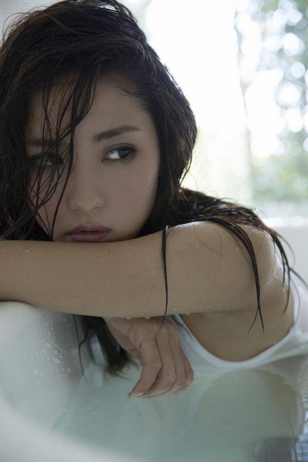石川恋   古铜小恶魔石川恋 从辣妹到清纯少女第122张图片
