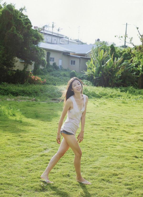 中村愛美 中村爱美  PB写真集_中村愛美：《Lyin