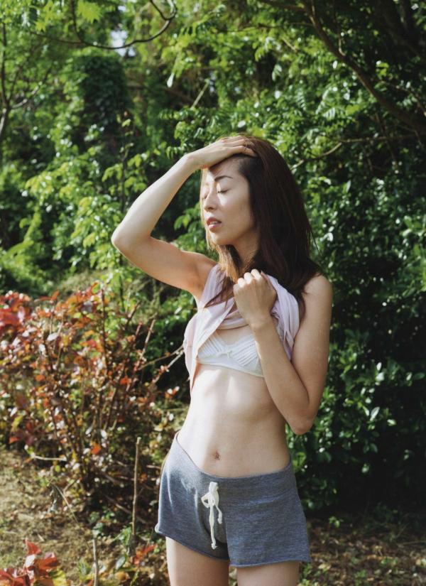 中村愛美 中村爱美  PB写真集_中村愛美：《Lyin