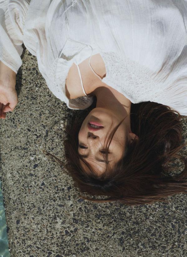 中村愛美 中村爱美  PB写真集_中村愛美：《Lyin