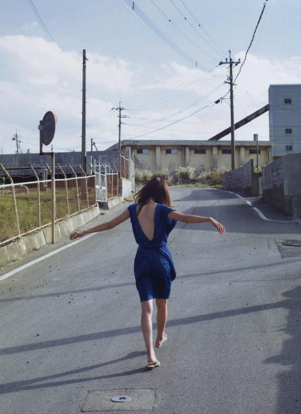 中村愛美 中村爱美  PB写真集_中村愛美：《Lyin