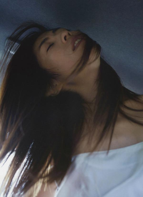 中村愛美 中村爱美  PB写真集_中村愛美：《Lyin