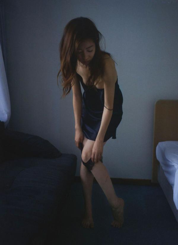 中村愛美 中村爱美  PB写真集_中村愛美：《Lyin