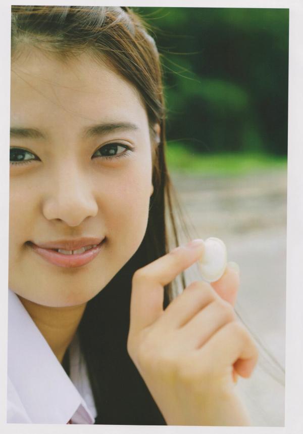 沖田彩花 冲田彩花  PB写真集_沖田彩花《十五的夏》清纯校服与海边沙滩比基尼泳装魅力诱惑[99P]第2张图片
