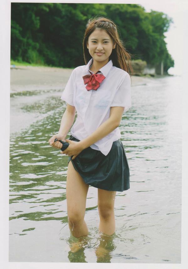 沖田彩花 冲田彩花  PB写真集_沖田彩花《十五的夏》清纯校服与海边沙滩比基尼泳装魅力诱惑[99P]第13张图片
