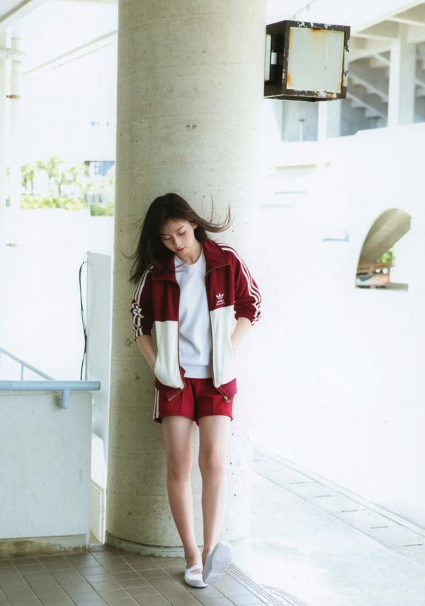 植村あかり 植村亚加莉  植村あかり 写真集 AKARI 绝美高清居家私房与清新海滩比基尼造型写真第25张图片