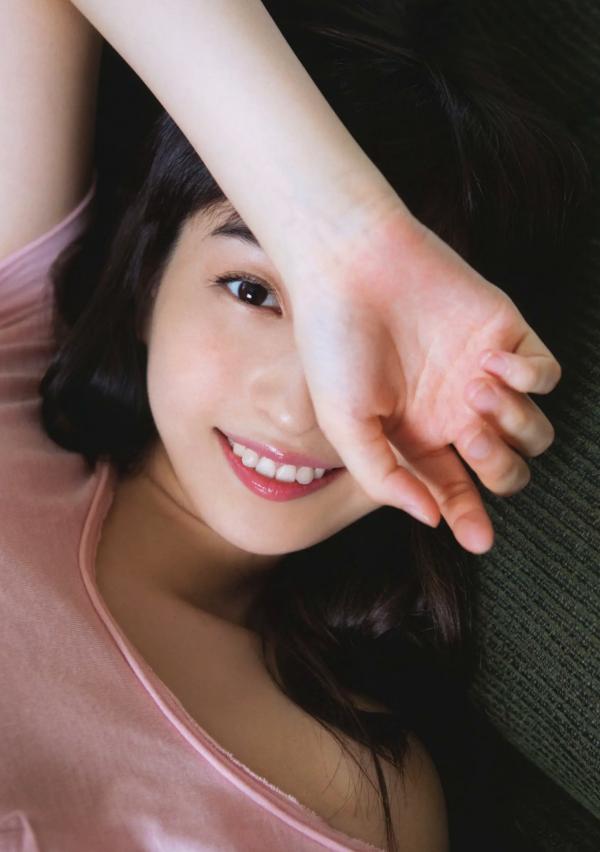 植村あかり 植村亚加莉  植村あかり 写真集 AKARI 绝美高清居家私房与清新海滩比基尼造型写真第37张图片