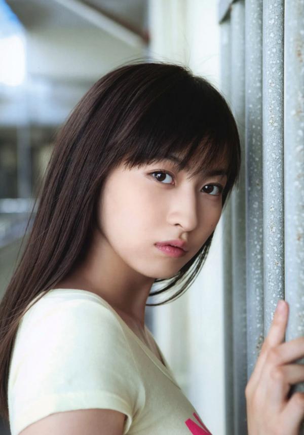 植村あかり 植村亚加莉  植村あかり 写真集 AKARI 绝美高清居家私房与清新海滩比基尼造型写真第63张图片
