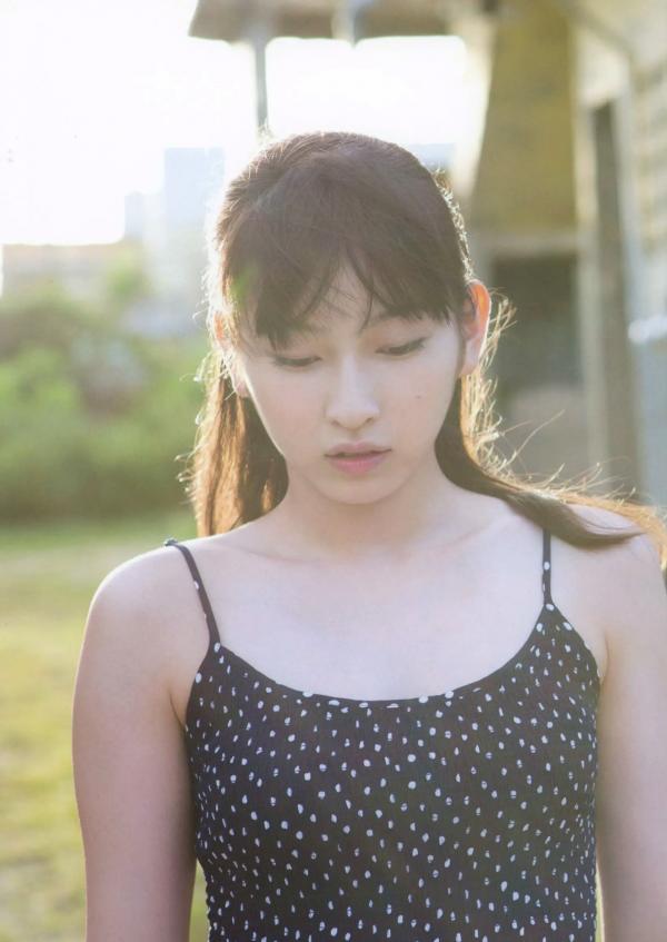 植村あかり 植村亚加莉  植村あかり 写真集 AKARI 绝美高清居家私房与清新海滩比基尼造型写真第86张图片