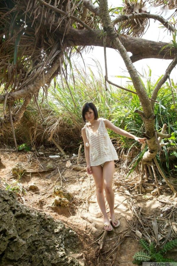 広瀬うみ   Graphis 广濑海 Umi Hirose 初回清新自然风写真，户外实景唯美诱惑演绎第36张图片