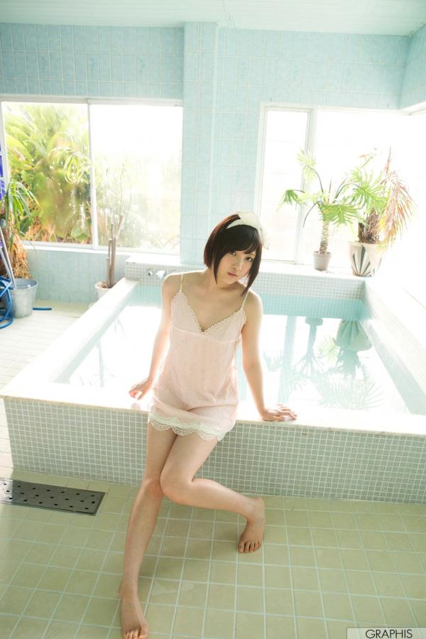 広瀬うみ   Graphis 广濑海 Umi Hirose 初回清新自然风写真，户外实景唯美诱惑演绎第47张图片