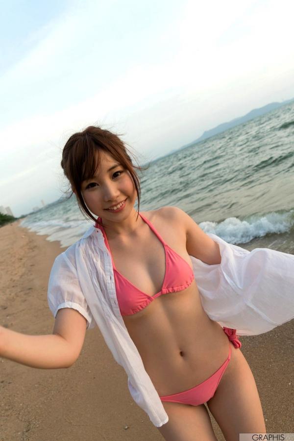 長谷川るい 长谷川留衣  Graphis_长谷川るい《Pleasant Vacation》写真集，高颜值女神居家私房秀，泳池边清纯诱惑，极致展现绝美臀部曲线第10张图片