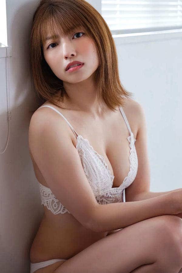 高見奈央 高见奈央  高見奈央 - MY TURN 浴室比基尼极品写真，居家内衣诱惑，展现清纯与性感，日本写真模特高清精选第39张图片