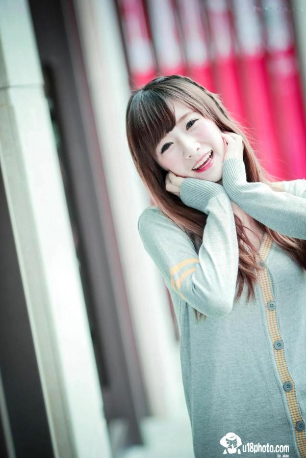李思嫺 李思娴  台湾网红女神李思娴户外清新生活写真，元气满满邻家少女甜美笑容大合集第4张图片