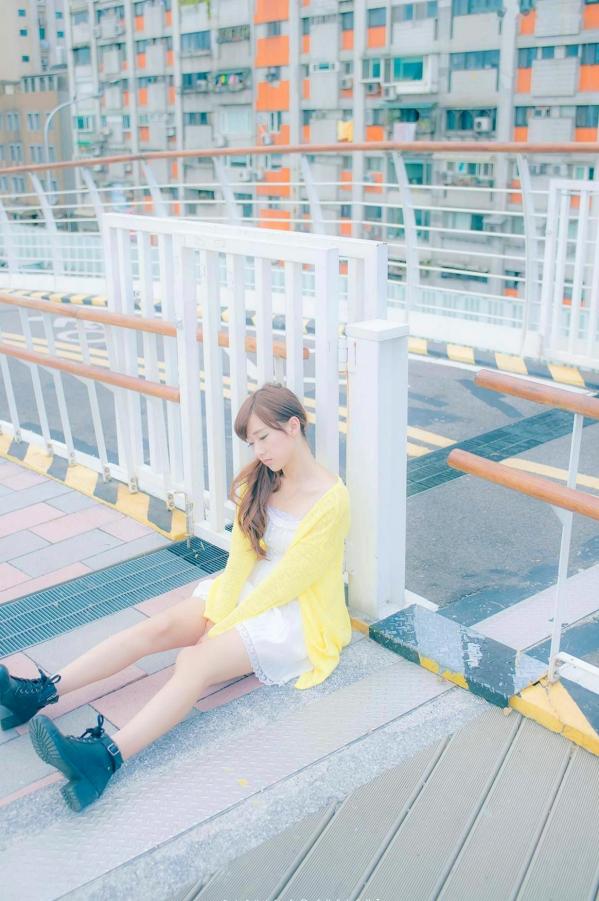 李思嫺 李思娴  台湾网红女神李思娴户外清新生活写真，元气满满邻家少女甜美笑容大合集第12张图片