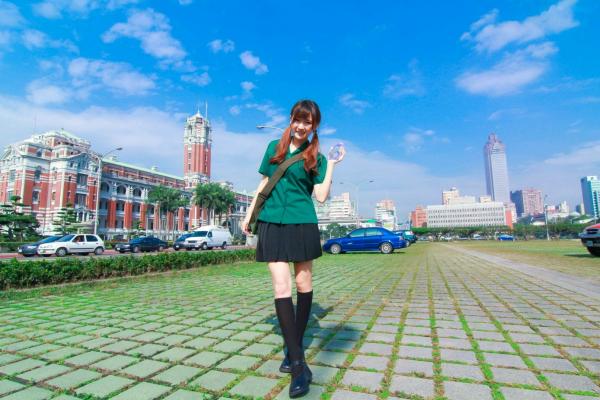 李思嫺 李思娴  台湾网红女神李思娴户外清新生活写真，元气满满邻家少女甜美笑容大合集第62张图片
