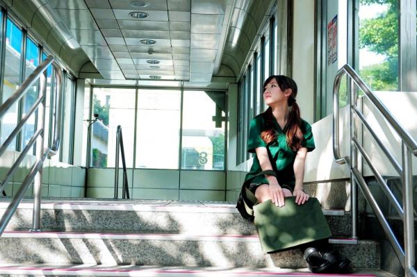 李思嫺 李思娴  台湾网红女神李思娴户外清新生活写真，元气满满邻家少女甜美笑容大合集第65张图片