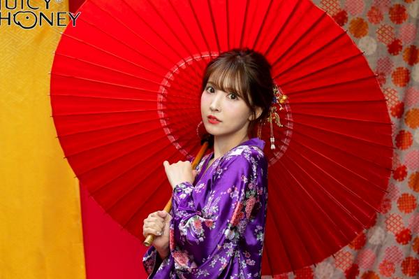 三上悠亜 三上悠亚  三上悠亚 Juicy Honey-247 精选集：唯美和服与撩人内衣写真，尽显诱惑风情与精致美艳第5张图片