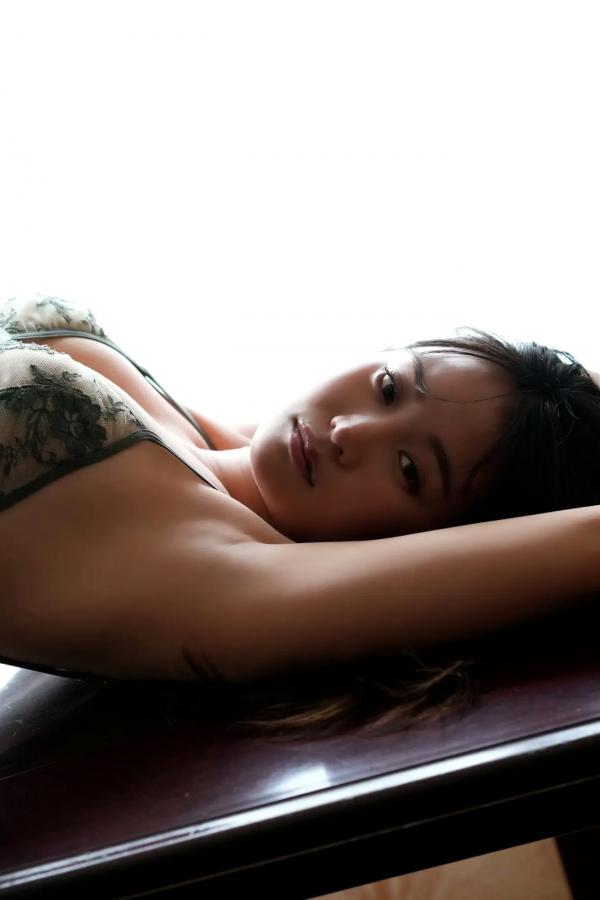 永尾まりや 永尾玛利亚 永尾まりや - 情欲魔性身姿 室内蕾丝内衣私房照 [129P]第16张图片
