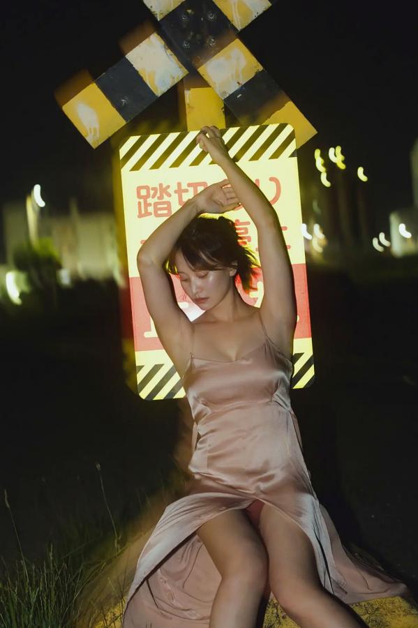 永尾まりや 永尾玛利亚 永尾まりや - 黄昏港湾性感写真 蕾丝内衣与黑丝诱惑私房大片 [73P]第66张图片