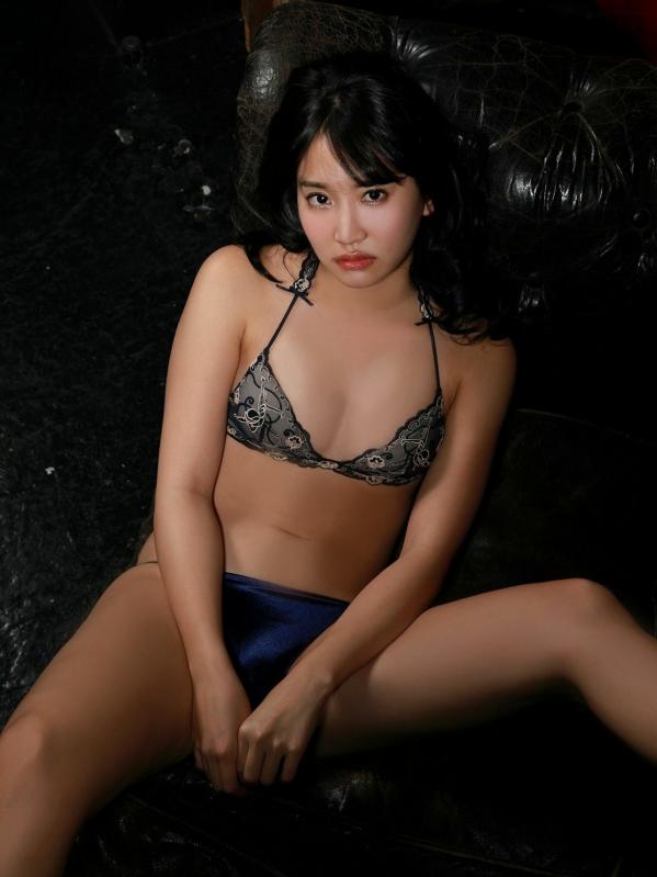 永尾まりや 永尾玛利亚  永尾まりや『まりやに首ったけ！2』Sabra系列私房比基尼性感居家写真集40P第31张图片