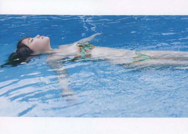 永尾まりや 永尾玛利亚  PB写真集_永尾まりや《美しい細胞》湿身水下比基尼与潜水服诱惑[120P]第39张图片
