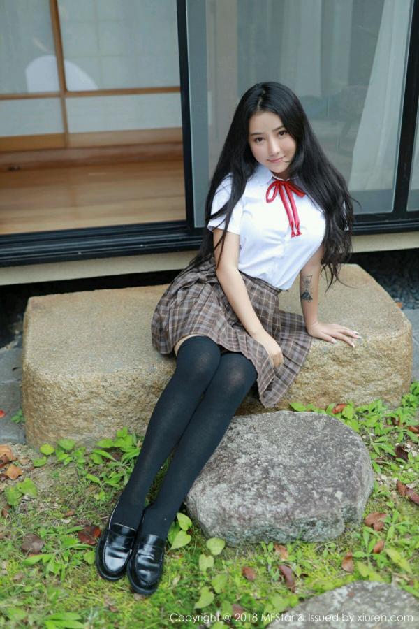 汤曼玲 玛鲁娜 美尻美人玛鲁娜 日本学生妹制服第19张图片