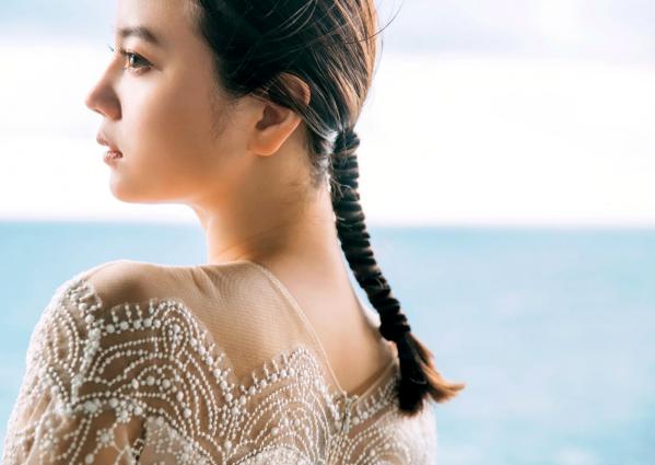 木内晶子   NANAMI - blow 夏日海边清纯比基尼写真，阳光户外与极致美腿诱惑第49张图片