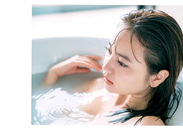 木内晶子   NANAMI - blow 夏日海边清纯比基尼写真，阳光户外与极致美腿诱惑第65张图片