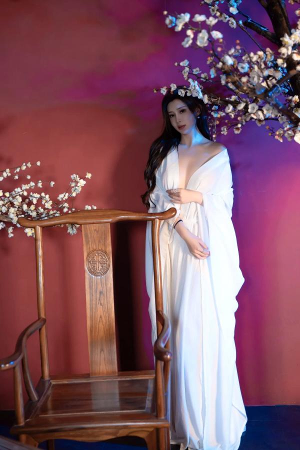Carol周妍希X 周妍希  周妍希 - 白衣仙子古风私房大尺度写真，书香气息下的绝美尤物诱惑 [104P]第40张图片