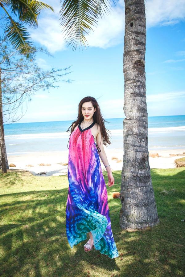Carol周妍希X 周妍希  周妍希海滩性感比基尼写真，极致诱惑大尺度旅拍，XR-Uncensored秀人网私房精品第20张图片