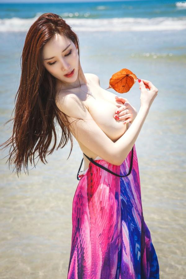 Carol周妍希X 周妍希  周妍希海滩性感比基尼写真，极致诱惑大尺度旅拍，XR-Uncensored秀人网私房精品第42张图片