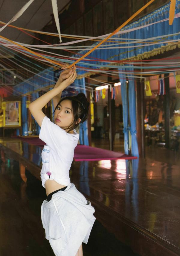 木﨑ゆりあ 木崎由里亚  木﨑ゆりあ写真集《Stagedoor》户外实景清新街拍系列 [135P]第64张图片