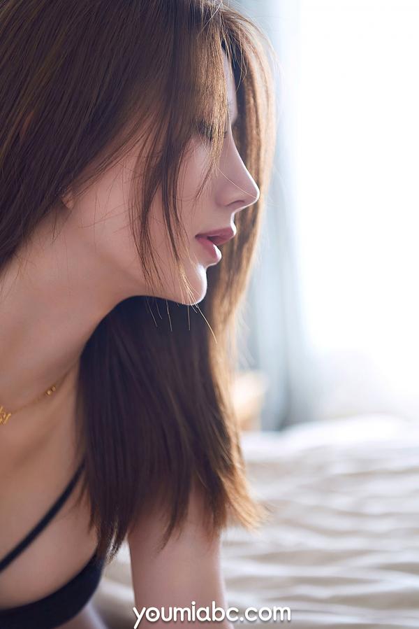 苏小曼   YouMi尤蜜-2020.06.05-苏小曼《恋上蕾丝》唯美私房写真，清纯诱惑，展现轻熟女极致性感魅力第2张图片