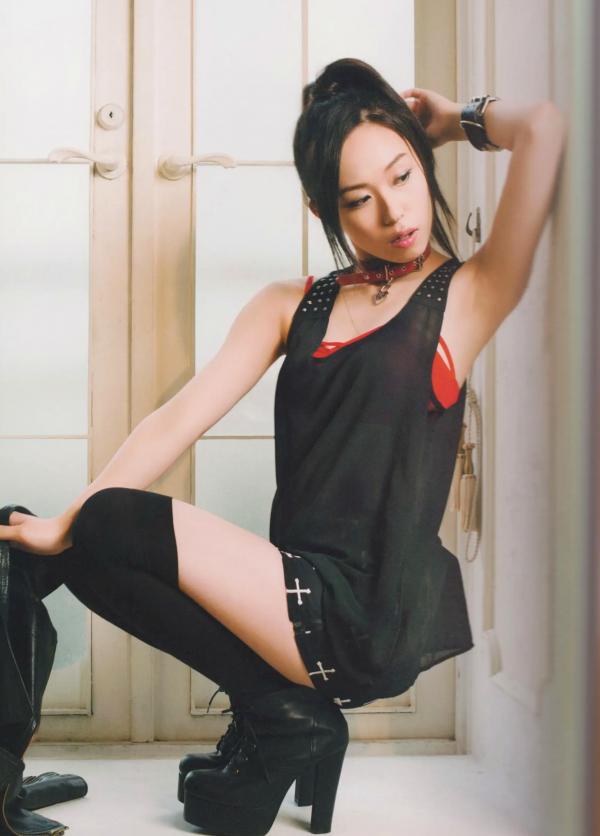寿美菜子   《寿美菜子 - MINAKO style》钢琴写真与和服造型，展现多变文艺优雅时尚杂志风第20张图片