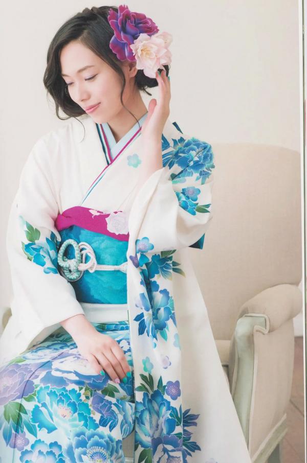 寿美菜子   《寿美菜子 - MINAKO style》钢琴写真与和服造型，展现多变文艺优雅时尚杂志风第73张图片