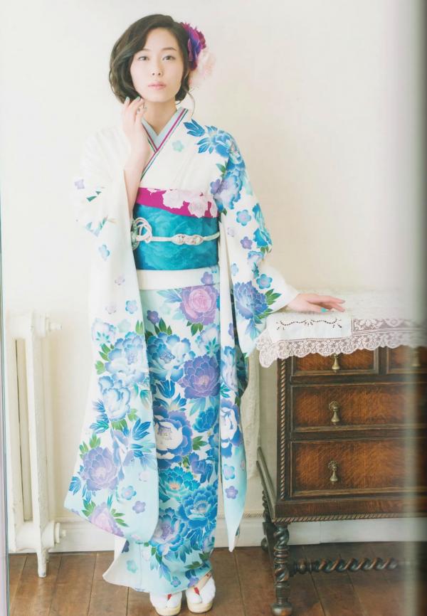 寿美菜子   《寿美菜子 - MINAKO style》钢琴写真与和服造型，展现多变文艺优雅时尚杂志风第74张图片