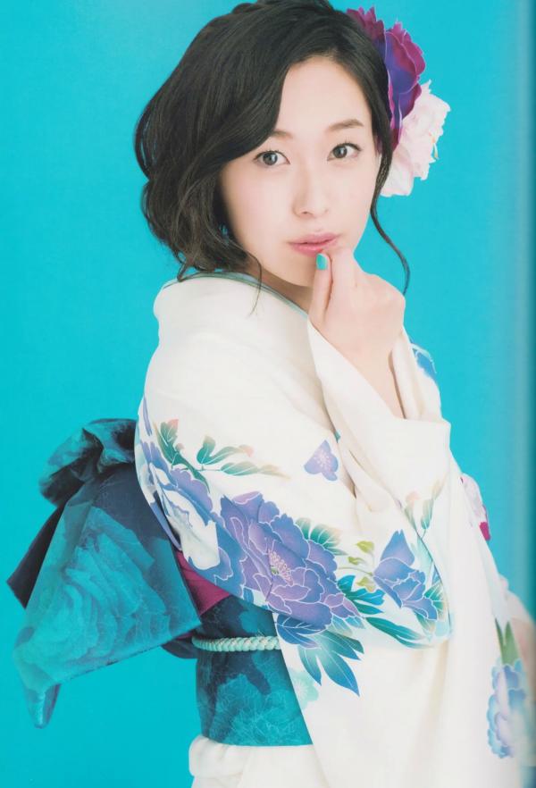 寿美菜子   《寿美菜子 - MINAKO style》钢琴写真与和服造型，展现多变文艺优雅时尚杂志风第76张图片