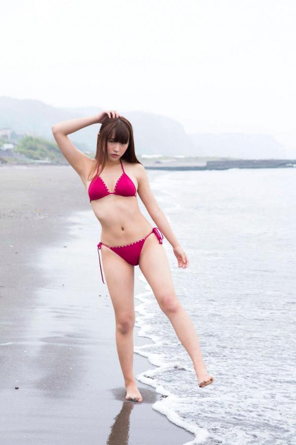 浅川梨奈   浅川梨奈《SPA！デジタル》写真集：沙滩性感比基尼与唯美和服风格赏析第16张图片