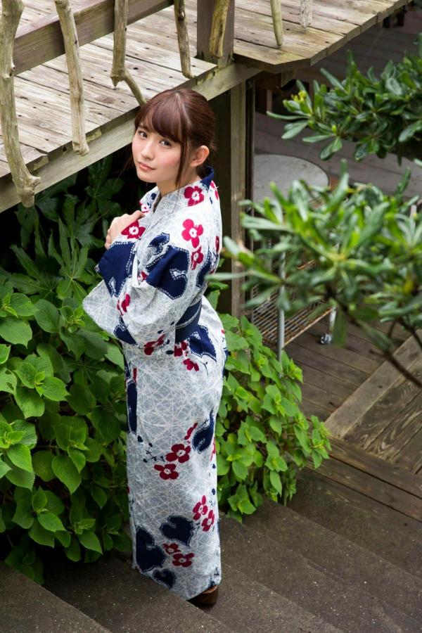 浅川梨奈   浅川梨奈《SPA！デジタル》写真集：沙滩性感比基尼与唯美和服风格赏析第27张图片