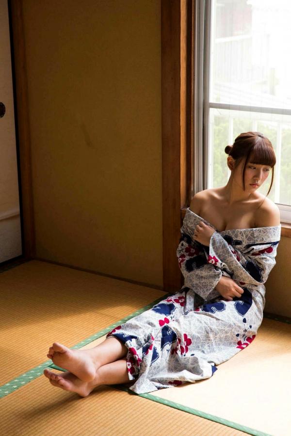 浅川梨奈   浅川梨奈《SPA！デジタル》写真集：沙滩性感比基尼与唯美和服风格赏析第29张图片