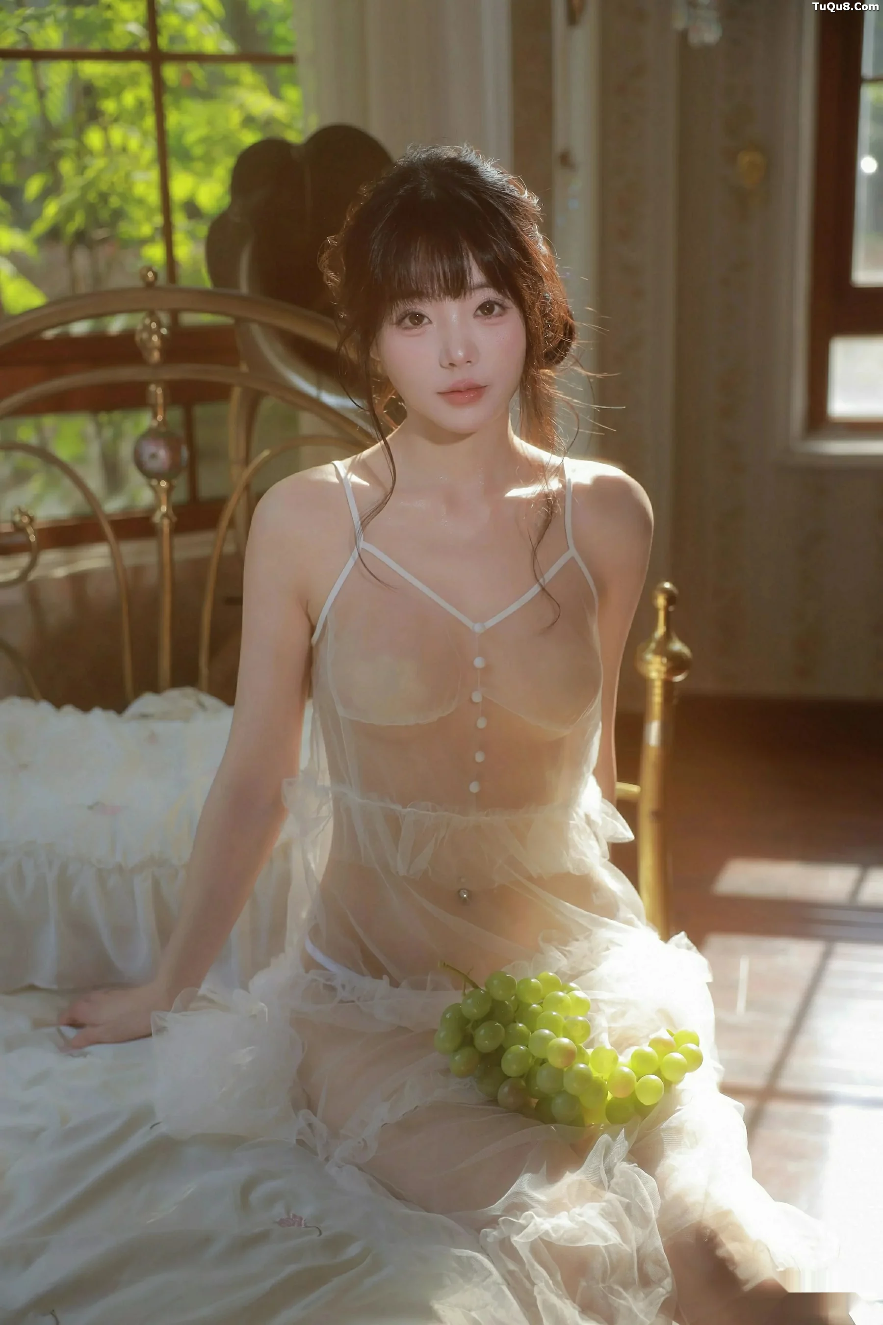 佘贝拉  [XiuRen]高清写真图 2025.09.24 No.10799 佘贝拉Bella 连衣短裙第51张图片