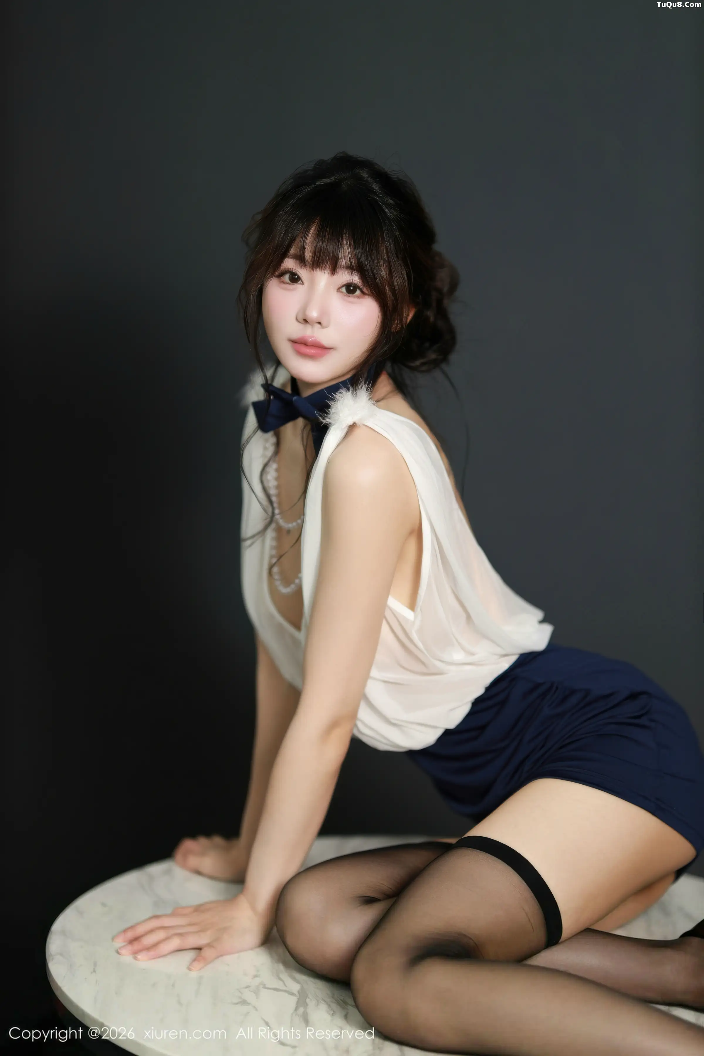 佘贝拉  [XiuRen]高清写真图 2026.01.05 No.11191 佘贝拉Bella 薄纱服饰第12张图片