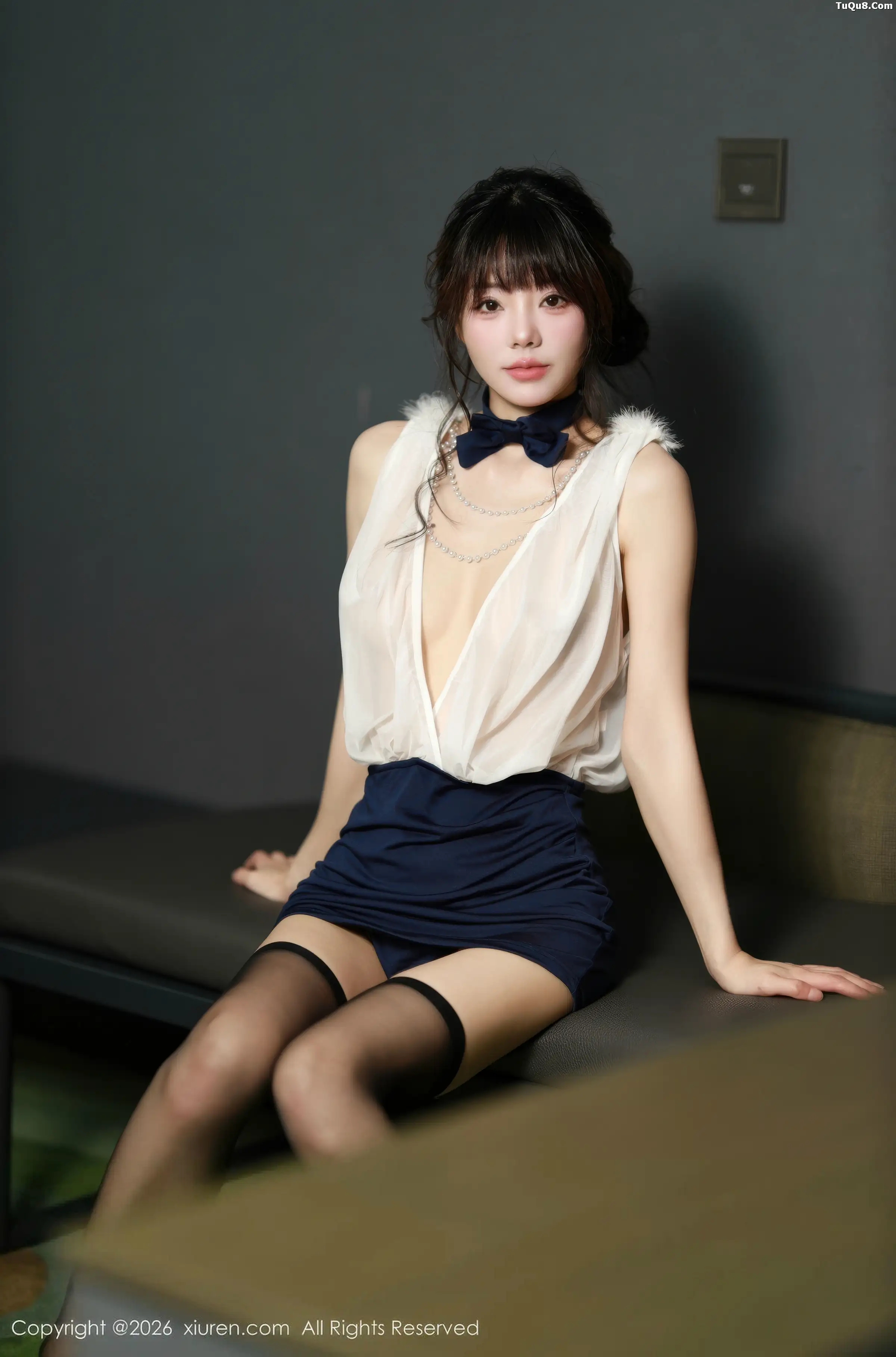 佘贝拉  [XiuRen]高清写真图 2026.01.05 No.11191 佘贝拉Bella 薄纱服饰第18张图片